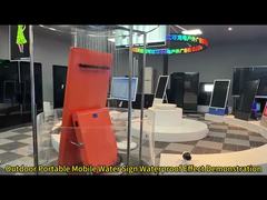 Sinalização digital portátil exterior com rodas para publicidade móvel